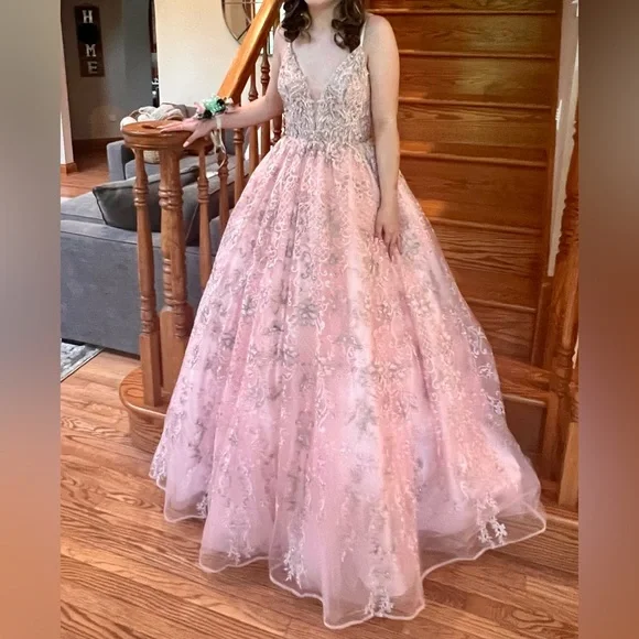 Sherri Hill Pink Prom Formal Dress Size 2 - Picture 2 of 8